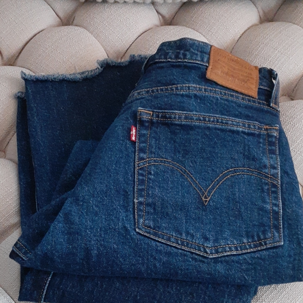 NWOT Levi's Wedgie Straight Jean's